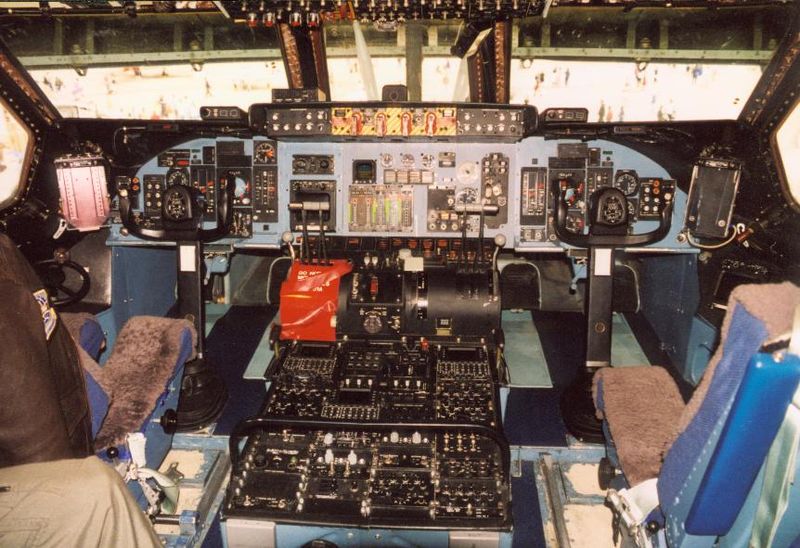 C-5A座艙