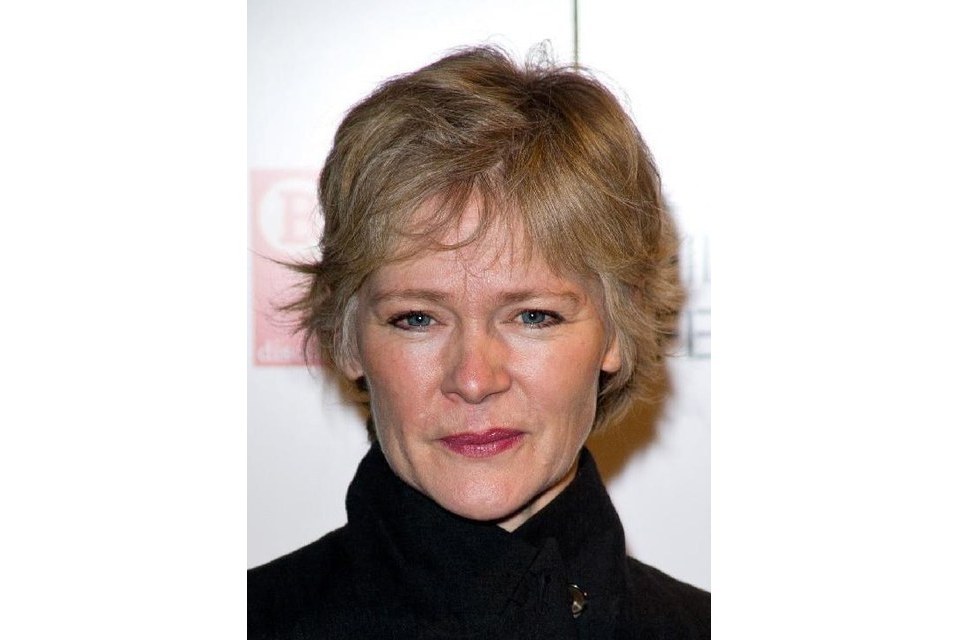 克萊爾·霍爾曼(Clare Holman) 克萊爾·霍爾曼(Clare Holman)