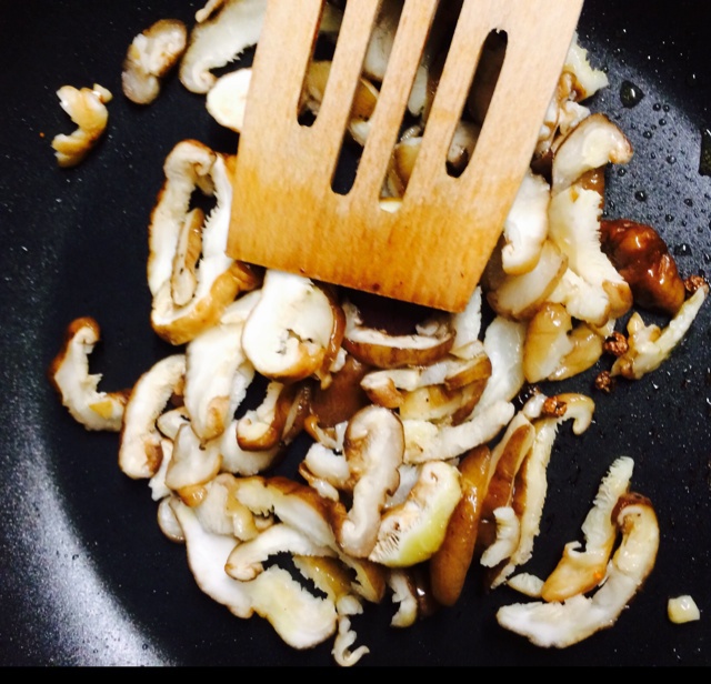 香菇乾煸四季豆