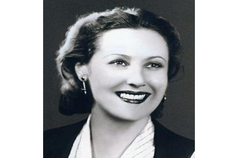 Yelena Izmailova Yelena Izmailova
