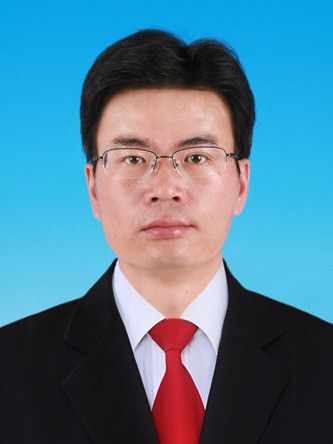 管富明 管富明
