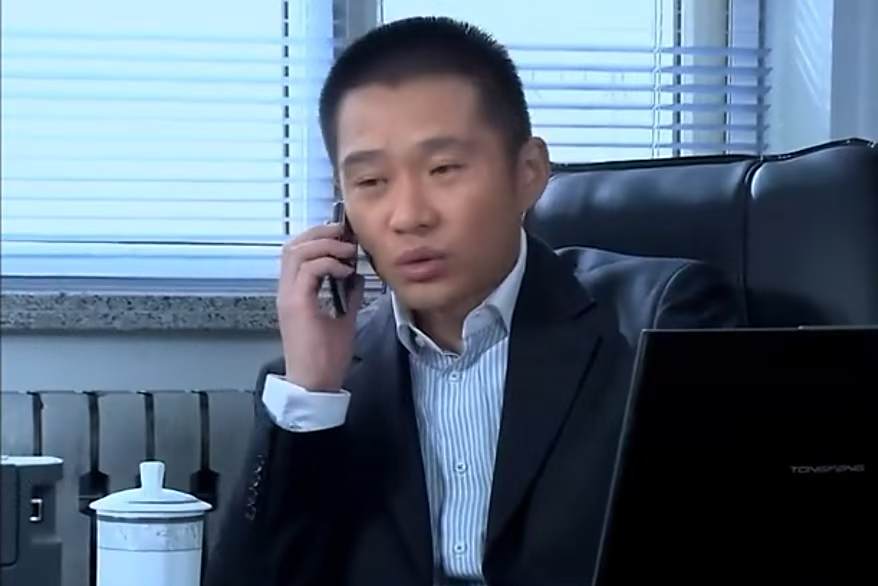 喬銳(家庭劇《我和老媽一起嫁》中的角色) 喬銳(家庭劇《我和老媽一起嫁》中的角色)