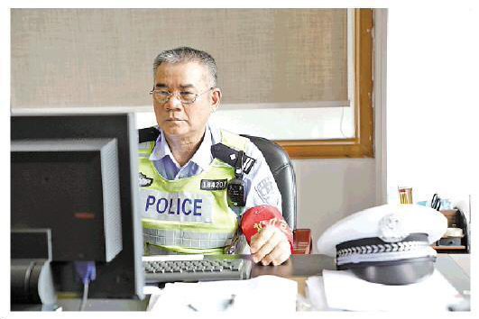 陳茂池(廣東佛山南海公安分局交警) 陳茂池(廣東佛山南海公安分局交警)