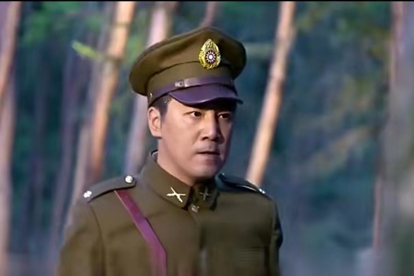 武大鵬(諜戰劇《潛伏在黎明之前》中的角色) 武大鵬(諜戰劇《潛伏在黎明之前》中的角色)