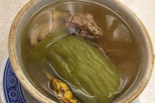 涼瓜燉三鯬 涼瓜燉三鯬