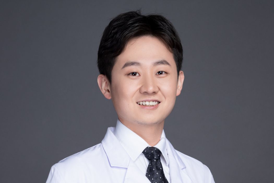 王岩(西安交通大學第二附屬醫院副研究員) 王岩(西安交通大學第二附屬醫院副研究員)