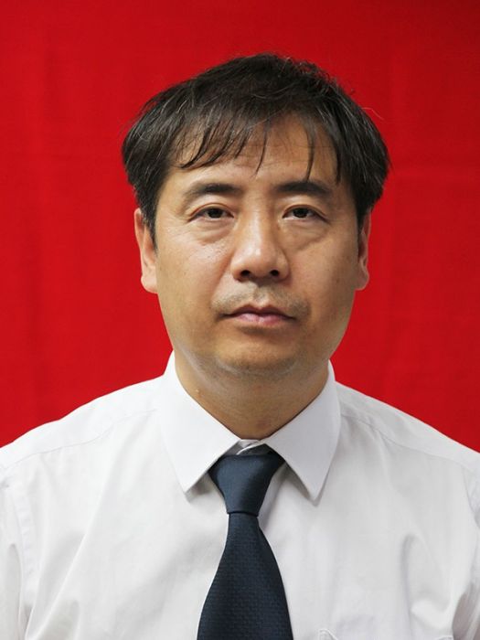 梁素平 梁素平