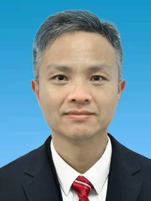 肖靖(湖北省應城市政府黨組成員,市政府機關黨組書記、辦公室主任、四級調研員) 肖靖(湖北省應城市政府黨組成員,市政府機關黨組書記、辦公室主任、四級調研員)