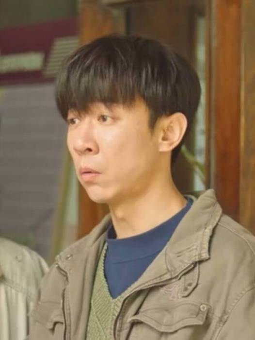 張小寶(電視劇《嗨1995》中的角色) 張小寶(電視劇《嗨1995》中的角色)