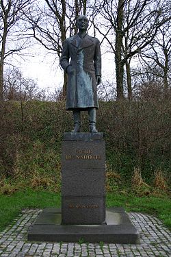 福爾克·貝納多特在瑞典的紀念像