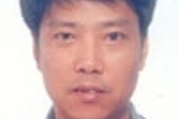 林春榮(廈門市歌仔戲劇團舞美設計) 林春榮(廈門市歌仔戲劇團舞美設計)