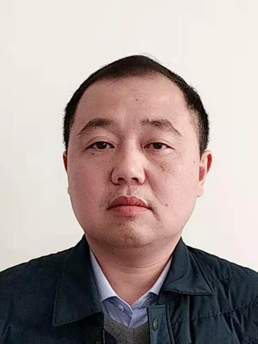 楊雲濤(安徽省阜陽市潁泉區招商投資促進中心黨組書記、主任) 楊雲濤(安徽省阜陽市潁泉區招商投資促進中心黨組書記、主任)