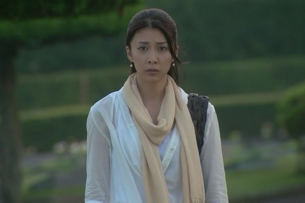 北村詩織(《虹色夏戀》中由竹內結子飾演的角色) 北村詩織(《虹色夏戀》中由竹內結子飾演的角色)