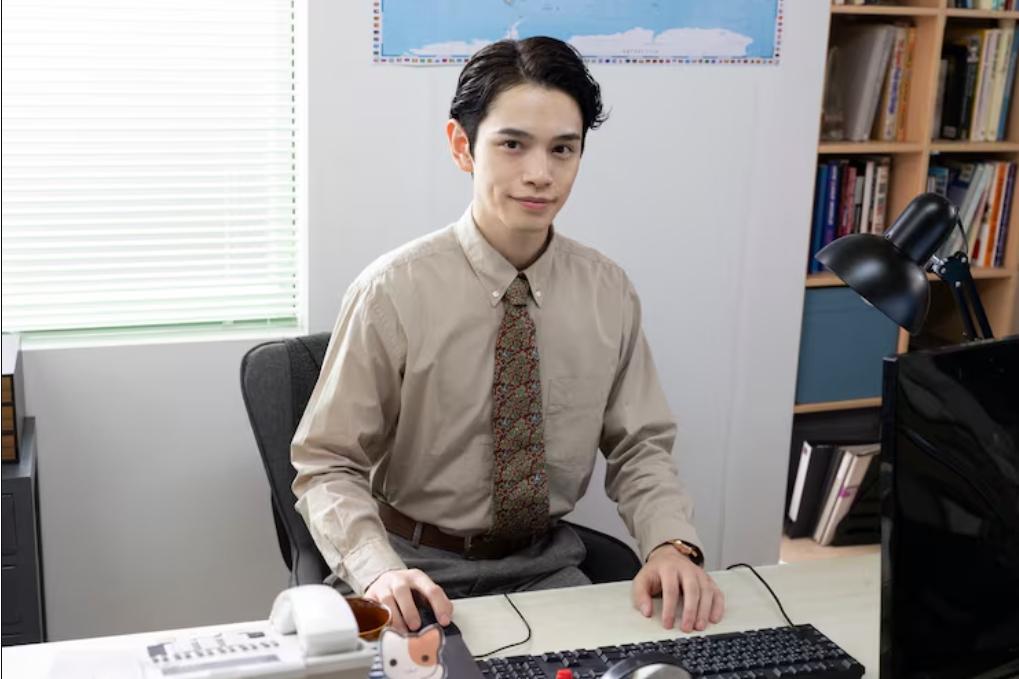 秋那千尋 秋那千尋