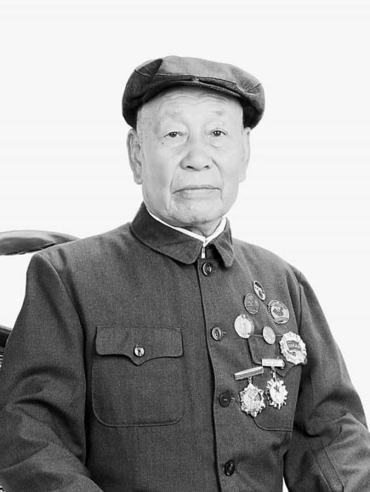 張忠民(雲南省城鄉建設委員會原調研員) 張忠民(雲南省城鄉建設委員會原調研員)