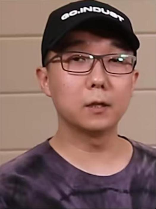 陳小龍(配音演員)