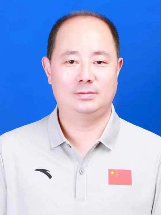 鄭飛(陝西省榆林市交通運輸局黨組成員、副局長) 鄭飛(陝西省榆林市交通運輸局黨組成員、副局長)