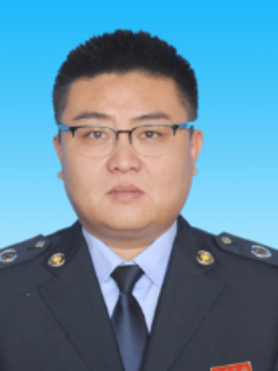 張正光(國家稅務總局科爾沁右翼中旗稅務局黨委委員、紀檢組長)