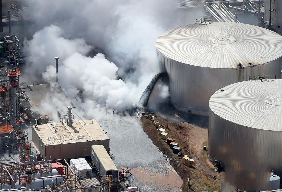4·26美國煉油廠爆炸事故