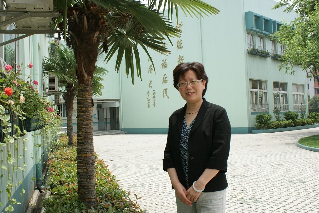 李冠華(上海市董李鳳美康健學校校長) 李冠華(上海市董李鳳美康健學校校長)