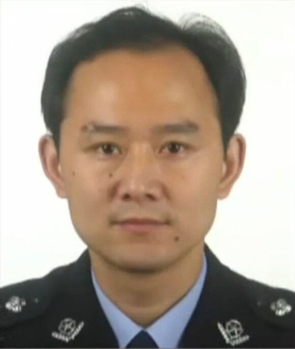杜子成(廣元市劍閣縣元山鎮派出所所長) 杜子成(廣元市劍閣縣元山鎮派出所所長)
