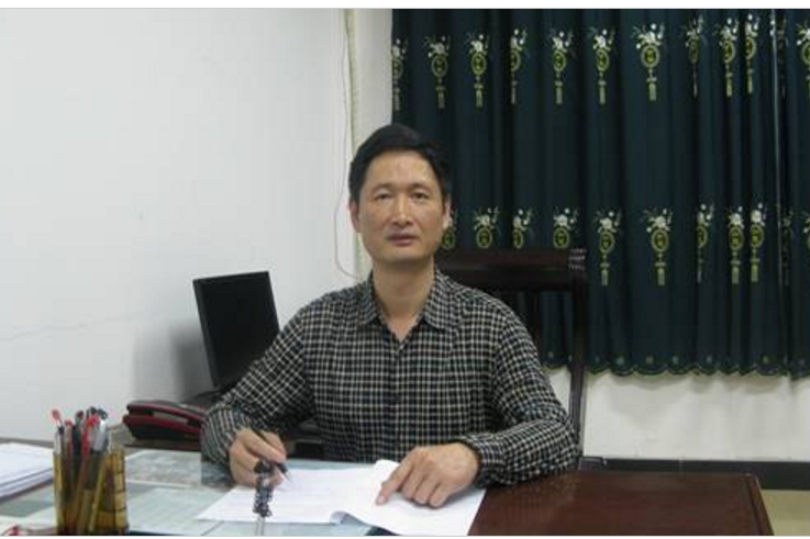 胡建忠(衡陽師範學院體育科學學院黨總支書記) 胡建忠(衡陽師範學院體育科學學院黨總支書記)