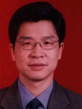 周鋒(江西省上饒市審計局黨組成員) 周鋒(江西省上饒市審計局黨組成員)