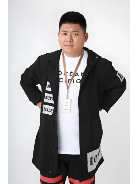 李允傲 李允傲