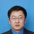 何威國 何威國