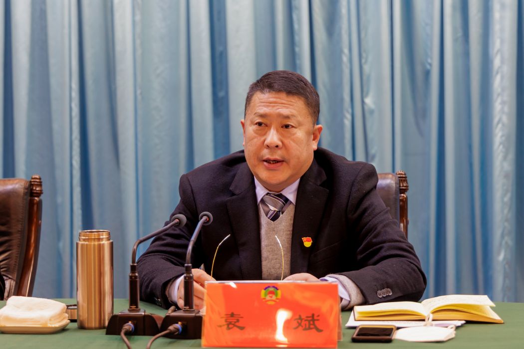 袁斌(河南省新密市政協黨組書記、主席) 袁斌(河南省新密市政協黨組書記、主席)