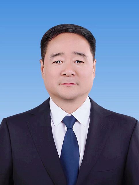 王偉峰(陝西省華陰市人民政府副市長、市公安局黨委書記、局長、四級高級警長) 王偉峰(陝西省華陰市人民政府副市長、市公安局黨委書記、局長、四級高級警長)