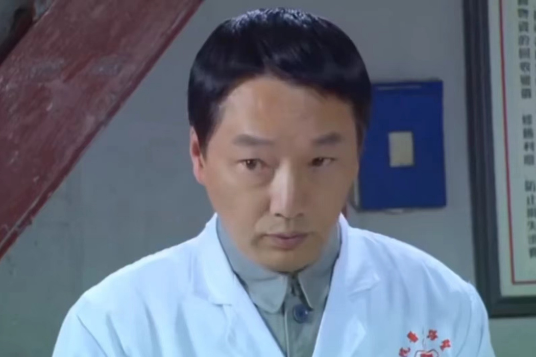 張厚林(年代劇《警察遇到兵》中的角色) 張厚林(年代劇《警察遇到兵》中的角色)