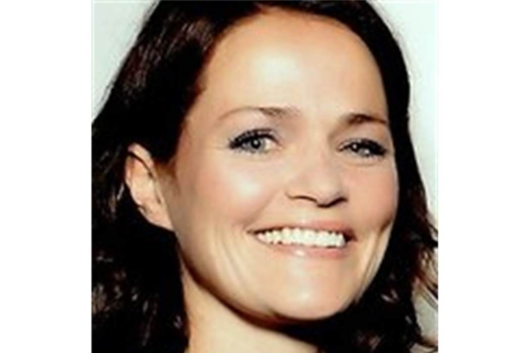 Alexandra Johnes Alexandra Johnes