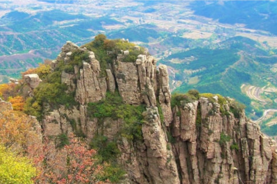 歪土砬子山 歪土砬子山