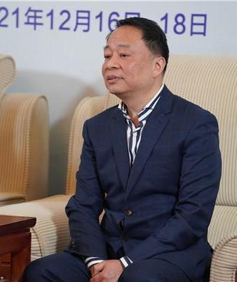 李艾東(成都棋院象棋隊主教練) 李艾東(成都棋院象棋隊主教練)