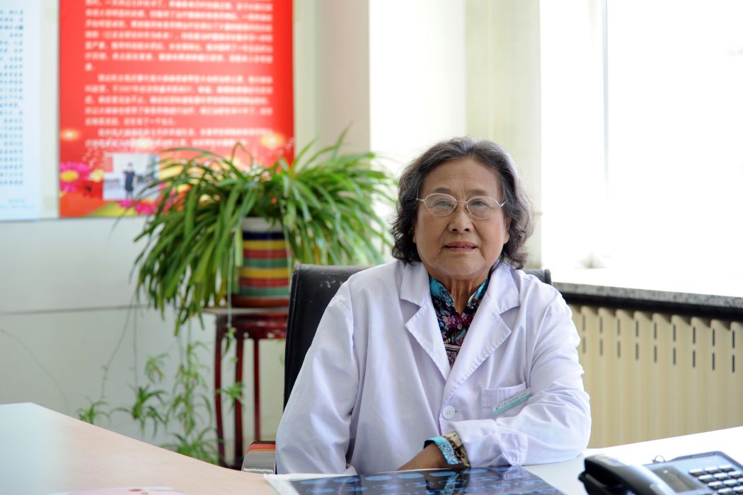 李哲(長春市抗癌藥物研究所所長) 李哲(長春市抗癌藥物研究所所長)