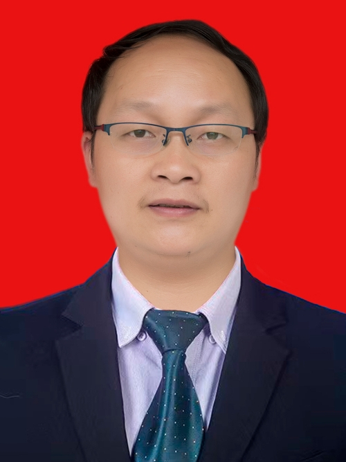 劉曉龍(江西省吉安市安福縣人社局黨組成員、就業創業服務中心主任) 劉曉龍(江西省吉安市安福縣人社局黨組成員、就業創業服務中心主任)