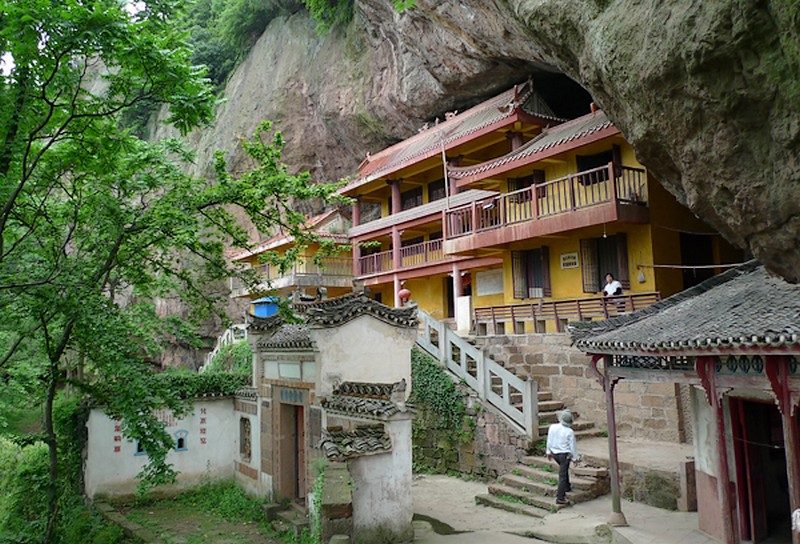 修繕後的浮山金谷禪寺