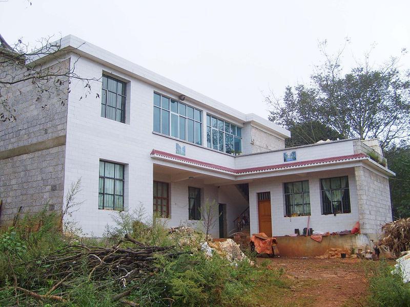窩子山村 窩子山村