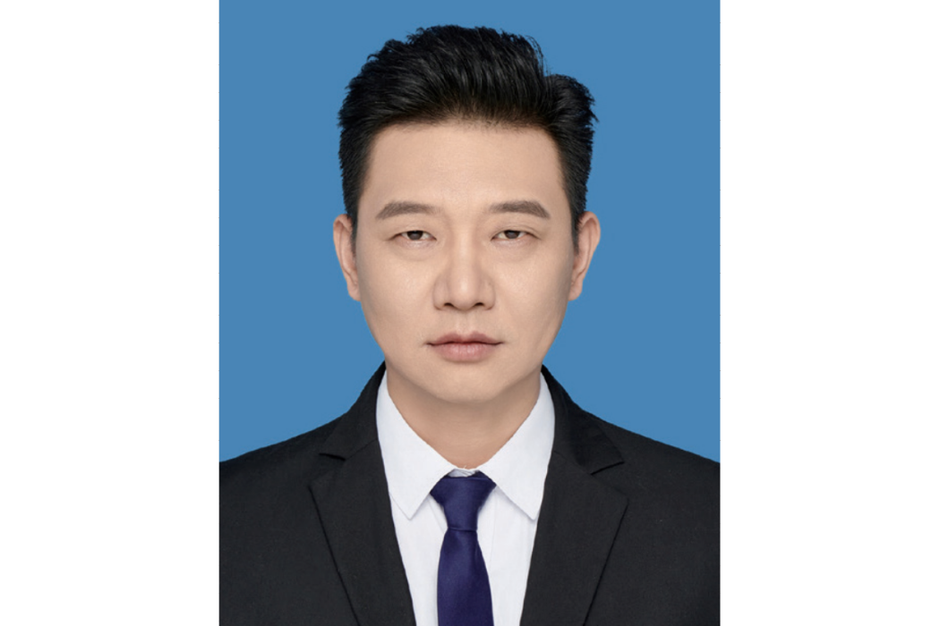 王力(國網湖南電力送變電公司線路施工一分公司高級專家) 王力(國網湖南電力送變電公司線路施工一分公司高級專家)