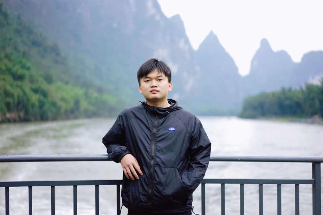 岑葉明 岑葉明