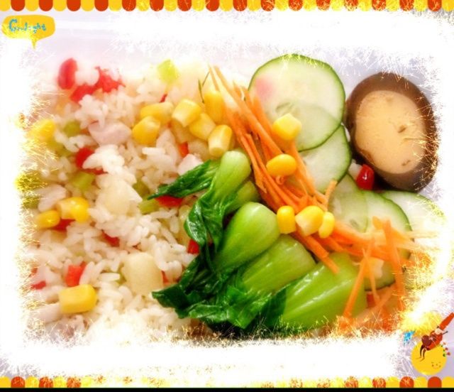 鳳梨雞丁炒飯 鳳梨雞丁炒飯