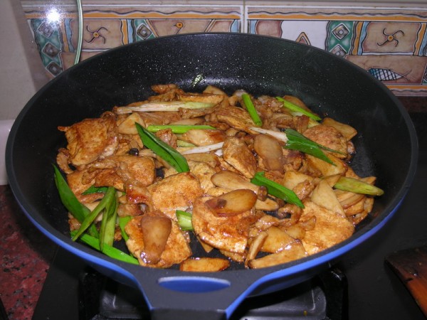 雞腿菇燒豆腐
