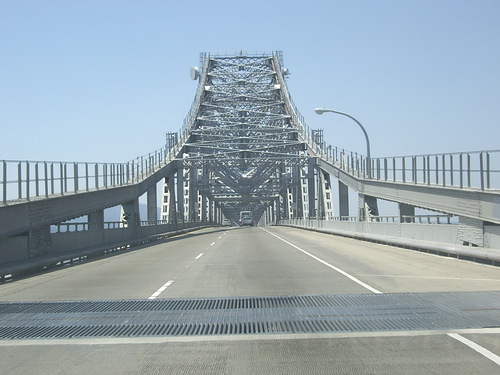 里奇蒙-聖拉斐爾大橋