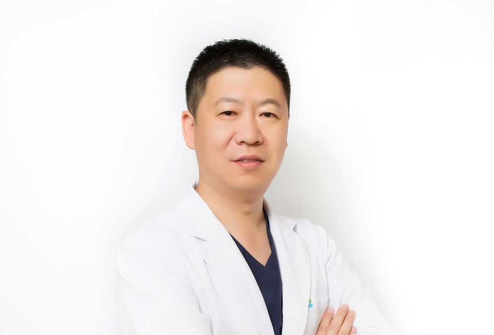 肖楊(口腔醫生) 肖楊(口腔醫生)