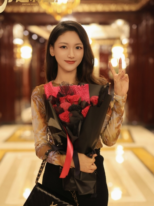 方羽彤 方羽彤