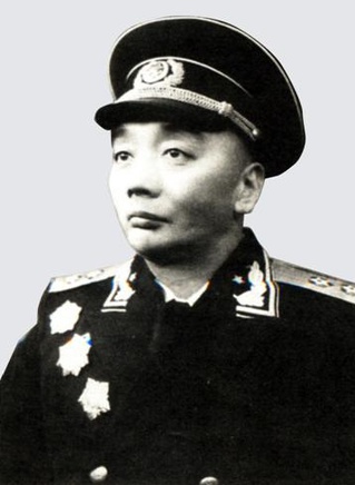 秦伯坤 秦伯坤
