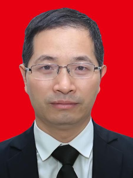 曾春山(江西省瑞金市自然資源局黨組成員) 曾春山(江西省瑞金市自然資源局黨組成員)