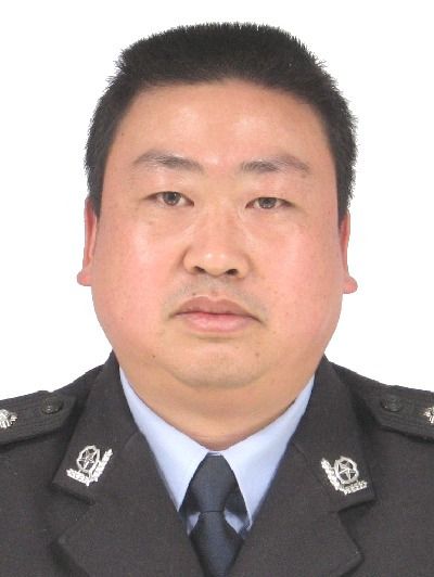 楊海(貴州省冊亨縣公安局黨委委員、副政委) 楊海(貴州省冊亨縣公安局黨委委員、副政委)