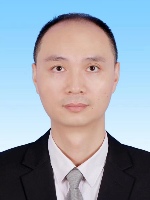 劉煜(貴州省遵義市桐梓縣委常委、副縣長) 劉煜(貴州省遵義市桐梓縣委常委、副縣長)